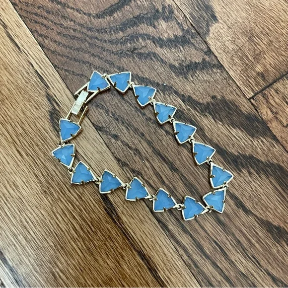 Kendra Scott Ripley Bracelet in Periwinkle and Gold - Picture 1 of 5